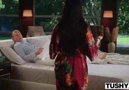 Ma belle-mère me trompe avec son voisin.