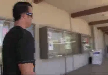 Une jeune fille au gros cul se fait baiser par un bbc.