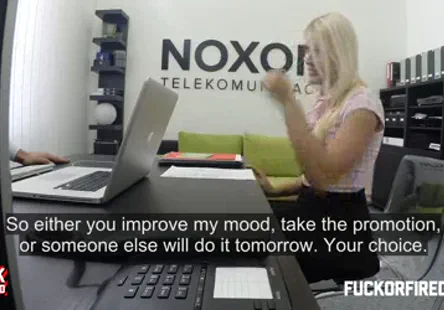 La jeune nymphe joymii april vail a une scène de baise rapide dans un cadre érotique.