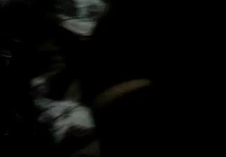 Une grosse fille blanche chevauche ma grosse bite jusquà ce quil jouisse.