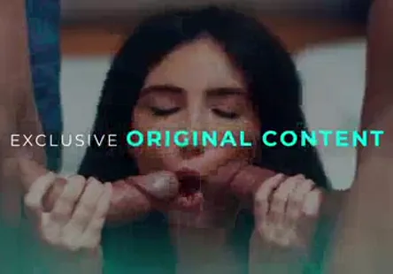 Un jeune adolescent baise sa mère dans le cul.