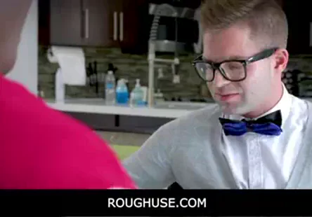 Grosse bite dans le gros cul de ma femme.