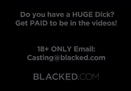 Ma copine adore ma bite dans ma chatte serrée.