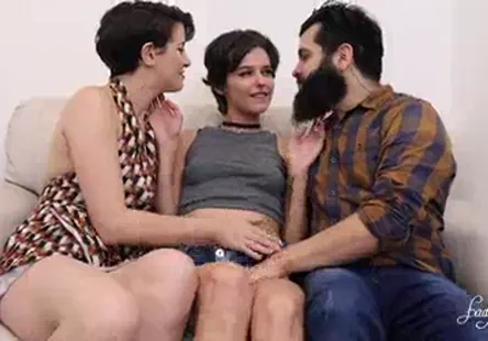 Dirty doc veut lécher ton visage avec sa grosse bite noire.